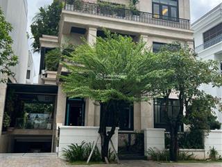 Giảm giá bán nhanh 250 tỷ giảm còn 200 tỷ biệt thự vinhomes central park, dt 320m2, full nội thất