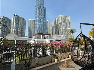 Bán nhà mt khu quốc hương  thảo điền quận 2. dt 180m2. giám 62 tỷ giảm về 56 tỷ. trệt 2 lầu.