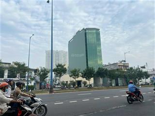 Bán gấp tòa nhà 2 hầm 11 tầng, mt võ văn kiệt q.6. dt 10x33m cn336m2  dts 1300m2 giá 115tỷ