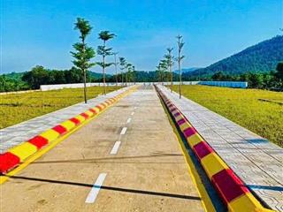 Bán gấp lô đất phân lô f0 100m2 phân lô full thổ cư xã phú cát, quốc oai giá chỉ 2 tỷ