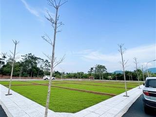 Mảnh đất siêu đẹp lô góc ô tô 100m2 lõi hoà lạc mặt tiền 6m tại phú cát, quốc oai giá chỉ 4 tỷ