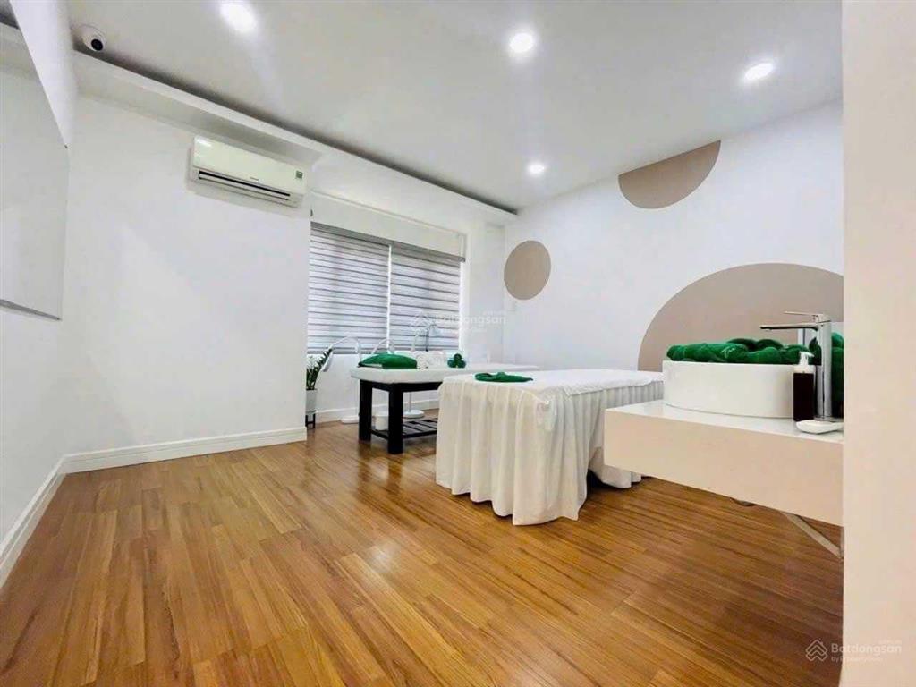 Hàng hiếm khu phan xích long đường hoa, q. phú nhuận 8x18m 4 tầng  hđt 110 triệu  gía 51 tỷ