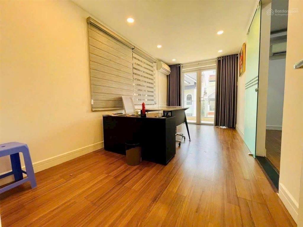 Hàng hiếm khu phan xích long đường hoa, q. phú nhuận 8x18m 4 tầng  hđt 110 triệu  gía 51 tỷ