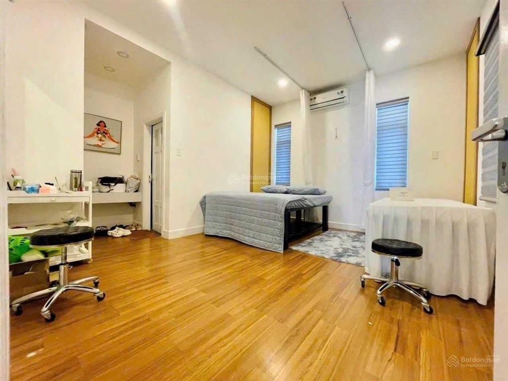 Hàng hiếm khu phan xích long đường hoa, q. phú nhuận 8x18m 4 tầng  hđt 110 triệu  gía 51 tỷ