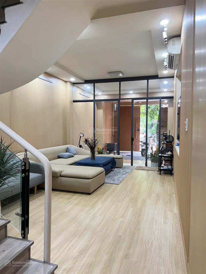 Hàng hiếm  chính chủ gởi bán gấp nhà mặt tiền bùi tá hán  q2 thiết kế đẹp (4x20m) 4 tầng