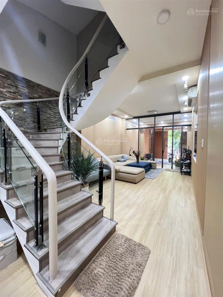 Hàng hiếm  chính chủ gởi bán gấp nhà mặt tiền bùi tá hán  q2 thiết kế đẹp (4x20m) 4 tầng