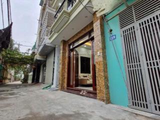 Cần bán nhà gần trung tâm mỹ đình 5tầng, ngõ ôtô tránh, trước nhà sân thoáng, 40m2, giá bán 6 tỷ x