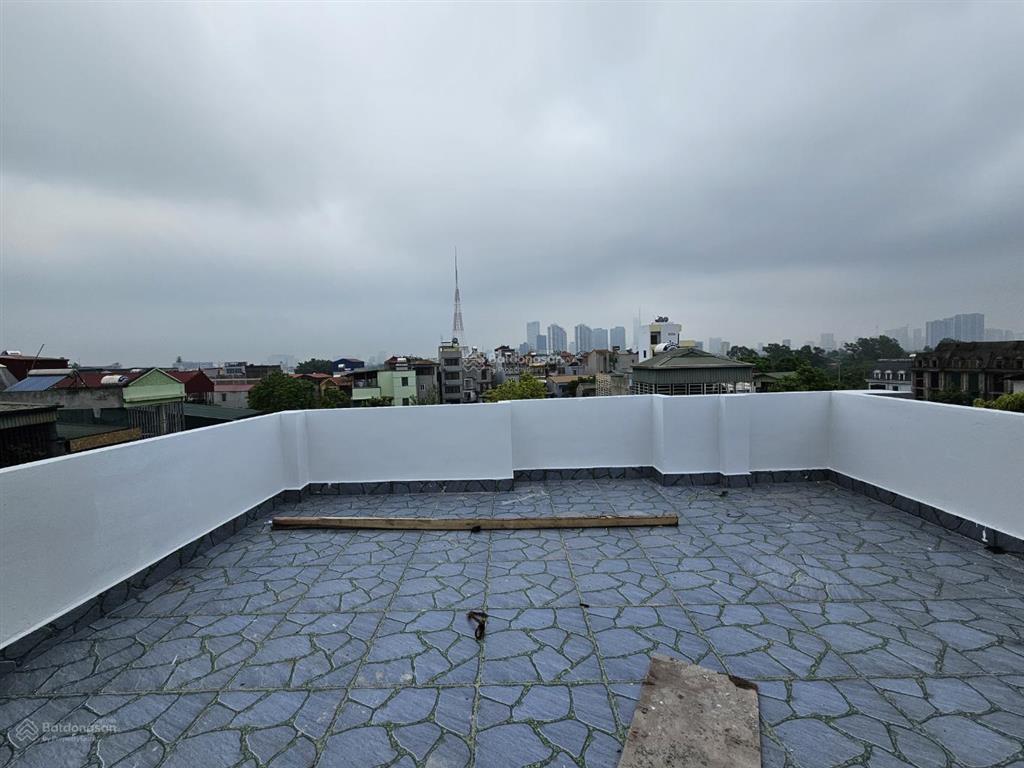 Cần bán nhà gấp gần lê quang đạo, lô góc, ô tô vào nhà, sân rộng, dt 63m2 xây 5 tầng, giá bán 6 tỷ5