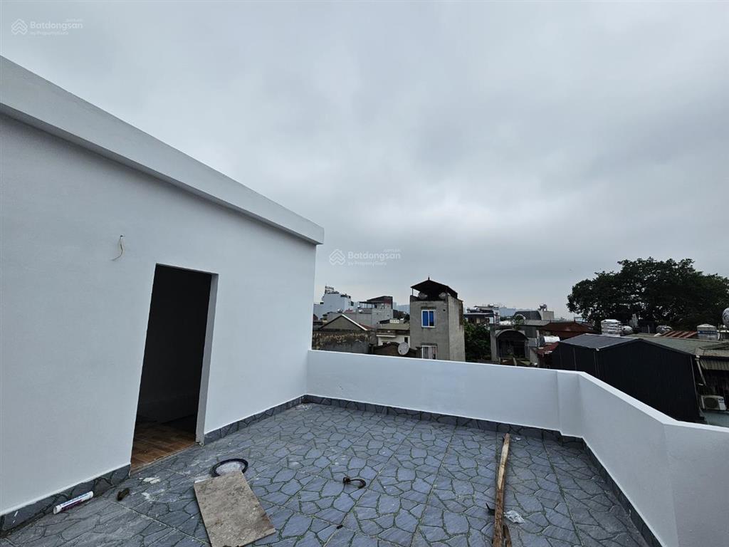 Cần bán nhà gấp gần lê quang đạo, lô góc, ô tô vào nhà, sân rộng, dt 63m2 xây 5 tầng, giá bán 6 tỷ5