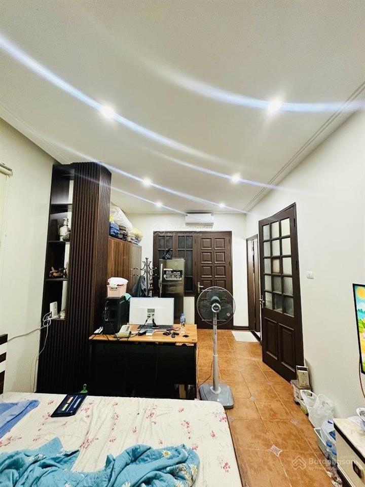 Bán nhà phố kim ngưu q.hbt
1 nhà ra phốlô góc2 mặt ngõô tô đỗ cửa35m25 tầng mt 5m 13.2 tỷ tl