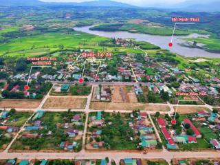 Đất sổ đỏ trung tâm hành chính huyện chỉ 650 triệu lô rẻ nhất đường ô tô né nhau
