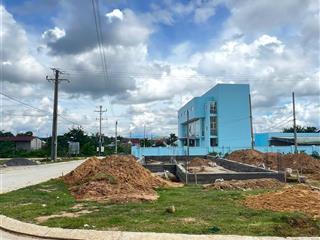 Trung tâm mdrak dân cư đường ô tô 208m giá 770 triệu xây nhà vườn siêu đẹp