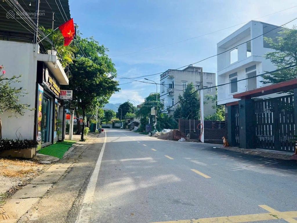 Bán mảnh đất 100m2 full thổ, giá 2 tỷ 8 tại hòa lạc