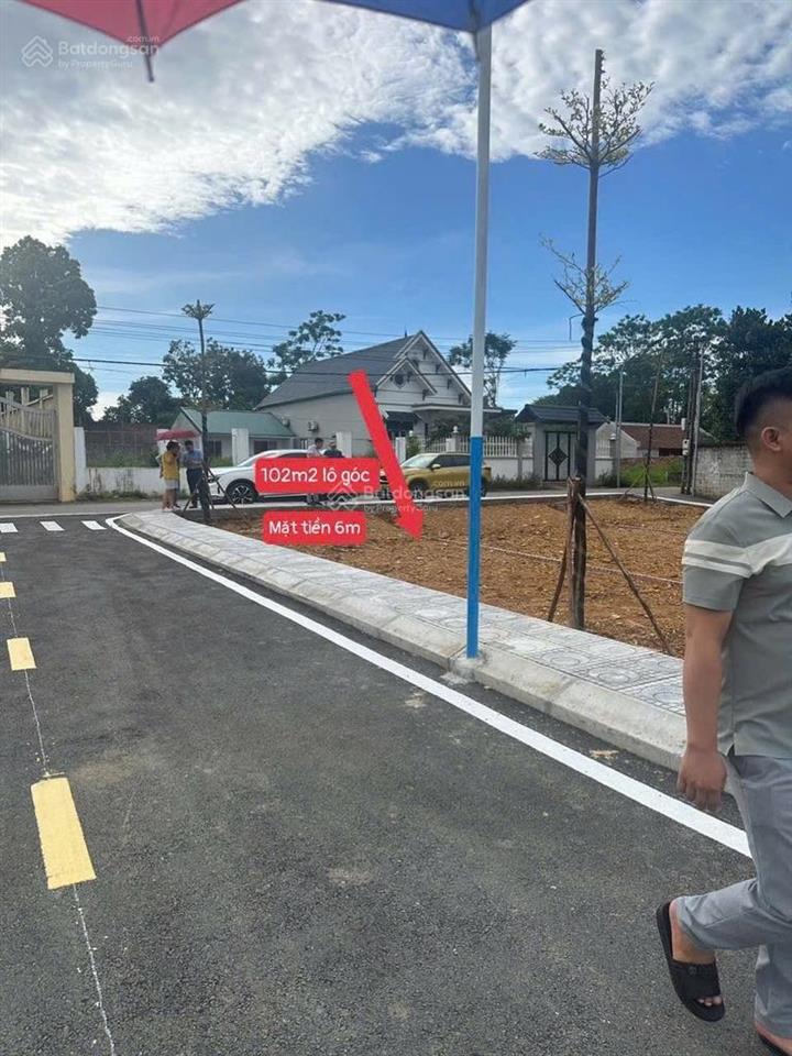 Bán mảnh đất 100m2 full thổ, giá 2 tỷ 8 tại hòa lạc