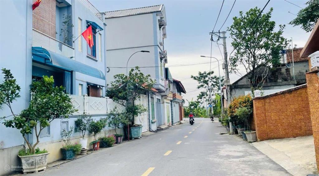 Thấp hơn 3 giá xung quanh. chính chủ mảnh đất 100m2 giá 2 tỷ 6 gần khu cnc