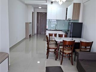 Chủ cần tiền bán gấp căn block c 2pn2wc có nội thất. hỗ trợ vay tầng cao view thoáng