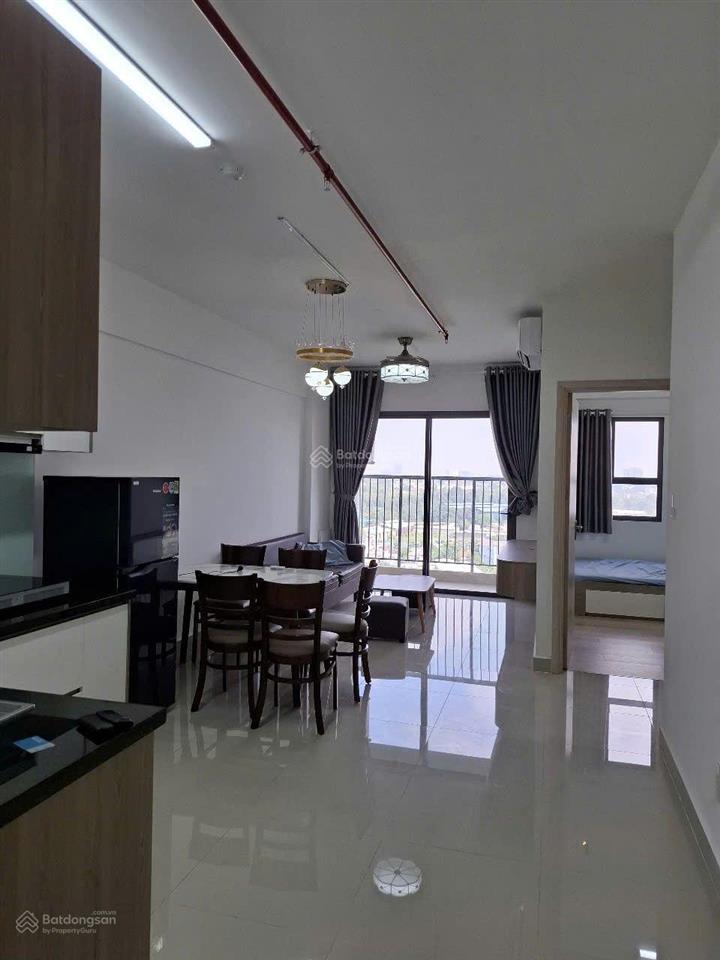 Chủ cần tiền bán gấp căn block c 2pn2wc có nội thất. hỗ trợ vay tầng cao view thoáng