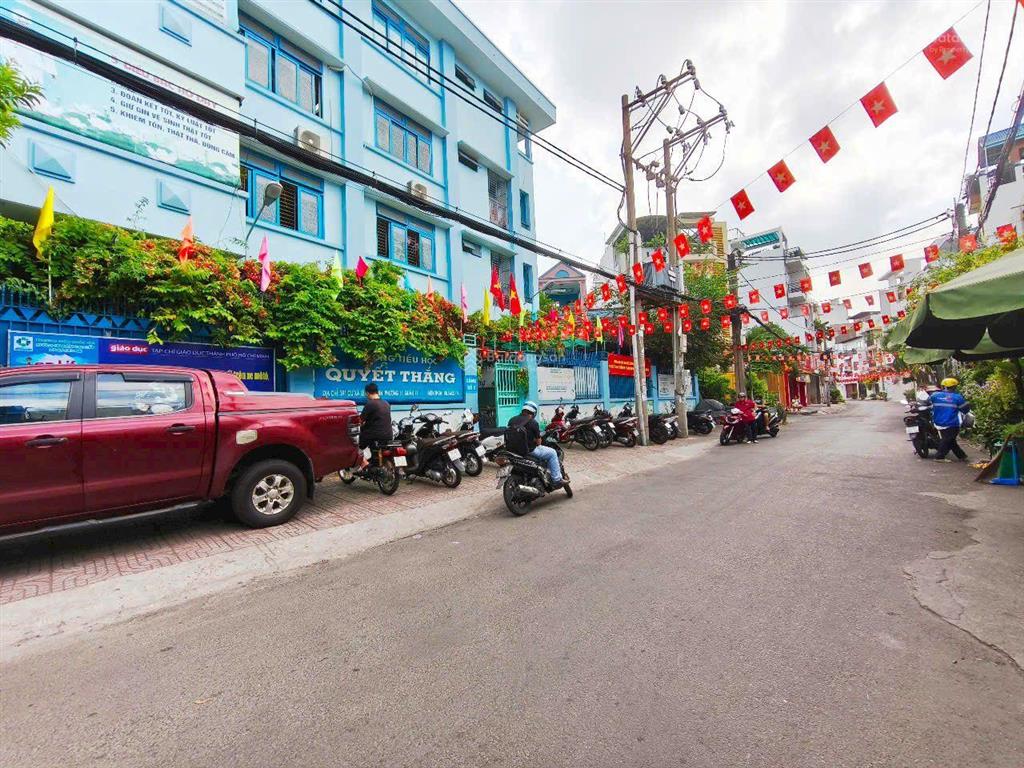 Cư xá lê đại hành quận 11, 4x25m, 100m2, 3 tầng