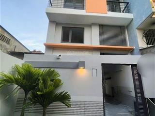 121m2  5.6x20m, nở hậu 7m lê thị bạch cát quận 11  dòng tiền 70 triệu/ tháng