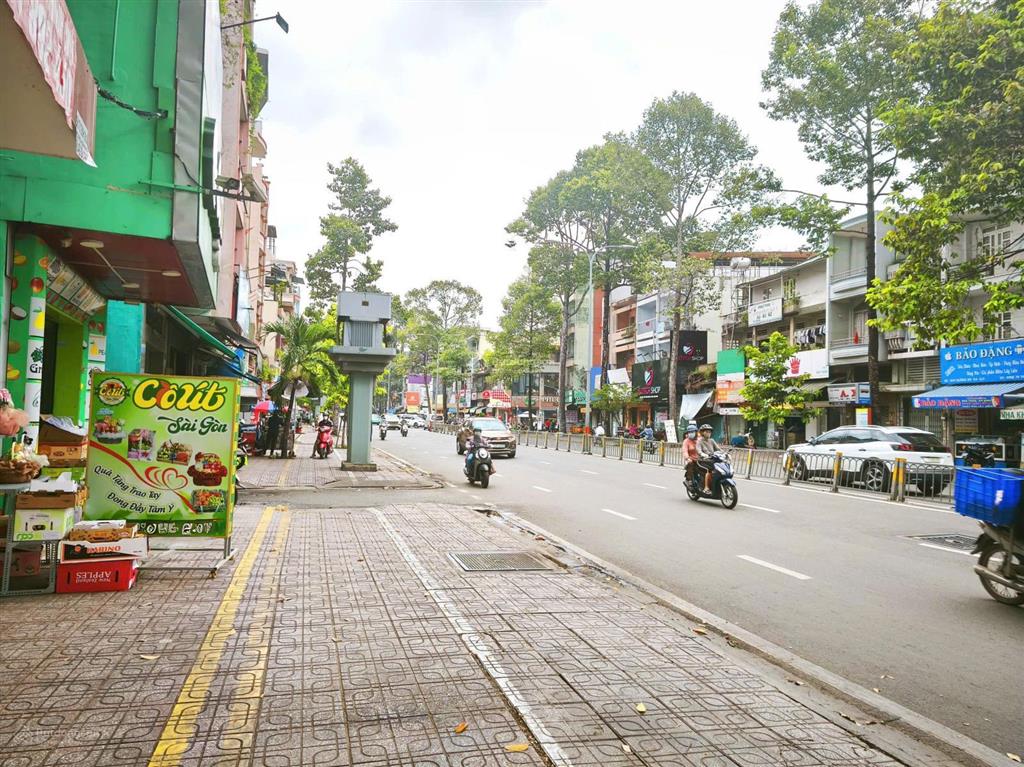 Mặt tiền ba tháng hai quận 11, 4 tầng 4x17m dòng tiền cho thuê gần 30 triệu/ tháng