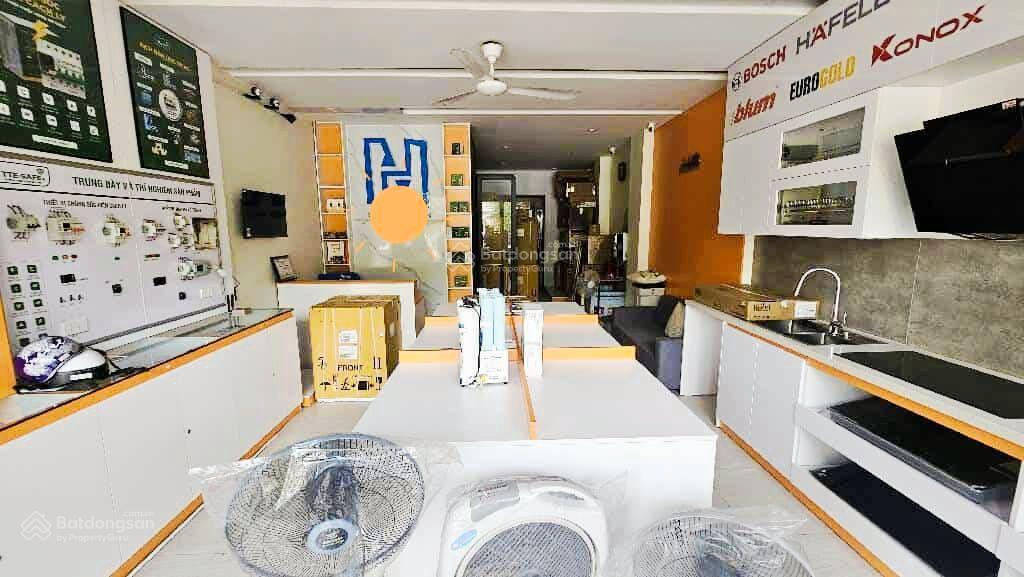 Mặt tiền ba tháng hai quận 11, 4 tầng 4x17m dòng tiền cho thuê gần 30 triệu/ tháng