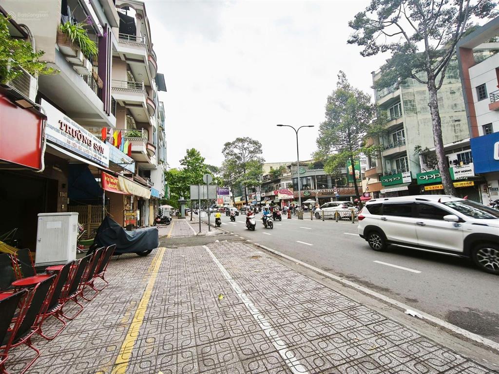 Mặt tiền ba tháng hai quận 11, 4 tầng 4x17m dòng tiền cho thuê gần 30 triệu/ tháng