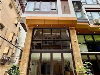 Bán nhà. phố 8.3. hai bà trưng. dt 45m. mt 4m. 5 tầng. giá 12 tỷ.