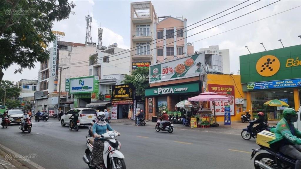 Siêu phẩm, bán nhà góc 2 mặt tiền d1, dt 10x20m, xd hầm + 8 tầng, tn 360tr/tháng. giá 60 tỷ