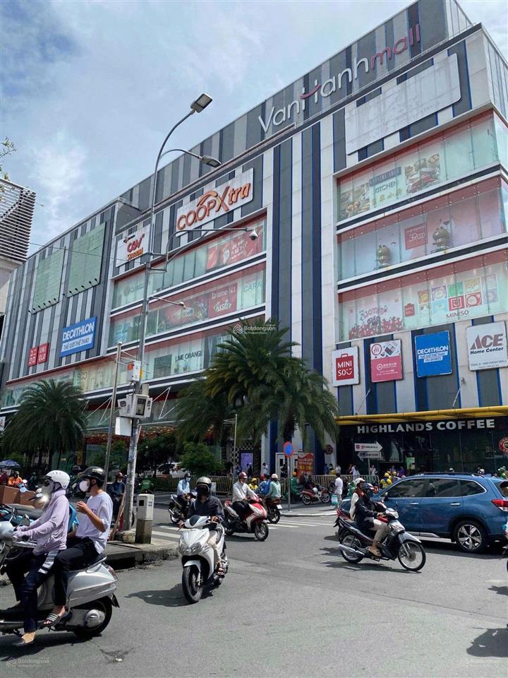 Mặt tiền thương hiệu nguyễn thị minh khai, q. 1  dt 9x20m 2 tầng  ctxd hầm  8 tầng. giá 70 tỷ