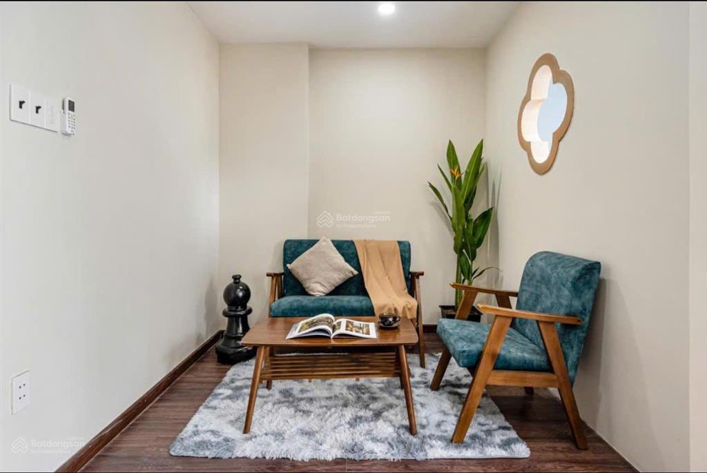 Tòa nhà khách sạn ngay phố đêm bùi viện  5x24m  10 tầng  khai thác 500tr/tháng  giá 140 tỷ