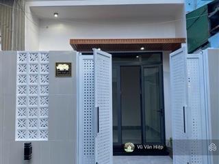 Bán nhà 2 tầng kdc nam long, 4.3x17 chỉ 4.6 tỷ thương lượng, hẻm xe hơi