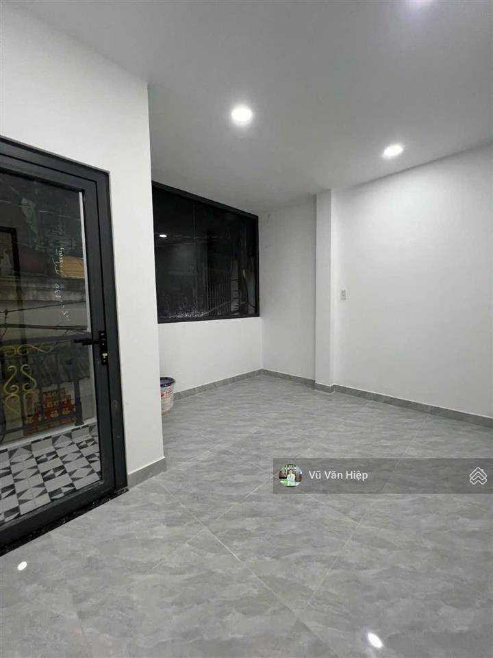 Nhà 3 tầng 40m2 gồm 4 pn 3wc chỉ nhỉnh 4 tỷ hẻm 231 bình tiên