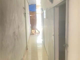 Nhà 2 tầng  năm châu  kế chợ vải  ngang 5m  dt 72m2  hẻm xe hơi giá 8.7 tỷ tl.