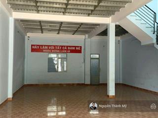 Cho thuê xưởng bà điểm 300m2 sạch đẹp
