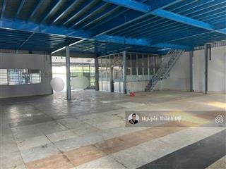 Cho thuê xưởng sạch đẹp 700m2 tân xuân