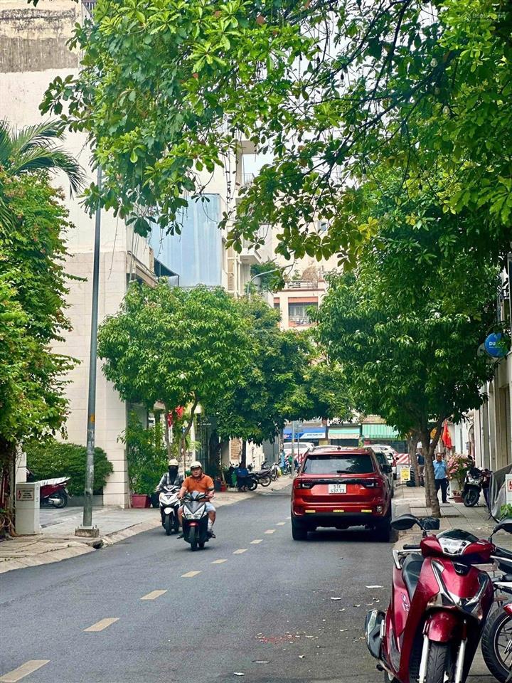 Giảm 10 tỷ bán biệt thự mt trương định, p. 6, q. 3  8,6x39m  biệt thự hầm 3 tầng  giá 85 tỷ