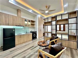 Căn hộ studio ban công  đối diện etown cộng hoà tân bình  máy giặt riêng tiện nghi