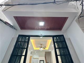Bán nhà phố vip đống đa  full nội thất  ngõ bác gác chạy