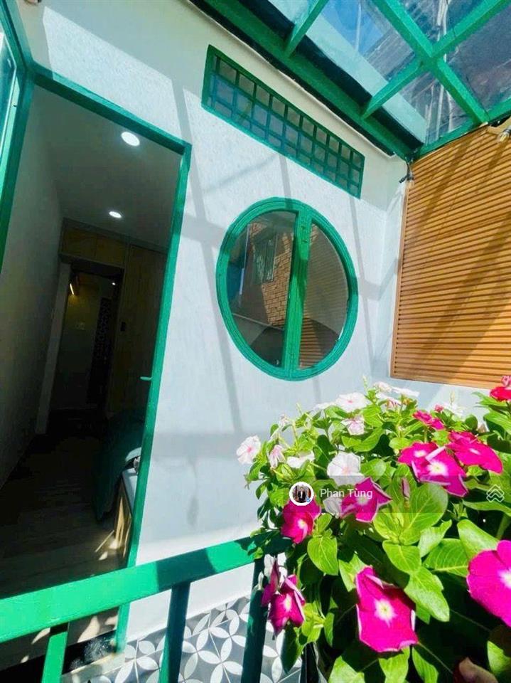 2pn, 2wc, ngay khu học viện cán bộ nội thất sang xịn nở hậu