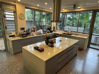 Bán nhanh bt mặt hồ quảng bá  lô góc  sổ đỏ đẹp  tiềm năng tăng giá cao  dòng tiền ổn định