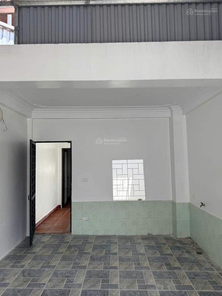 Bán nhà 4 tầng kbt chắc chắn, ở luôn, ngõ 35 nguyễn thị định, nguyễn ngọc vũ, ngõ thông, kd nhỏ