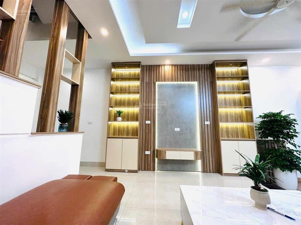 Hot! nguyễn văn tuyết, khu vực hiếm nhà bán, gần phố, ngõ nông, 35m ra ô tô tránh, dân trí cao