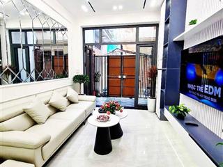 Cực gấp! thái thịnh, lô góc, ngõ nông, gần phố, 35m ô tô tránh, chủ thiện chí bán, giá cực tốt