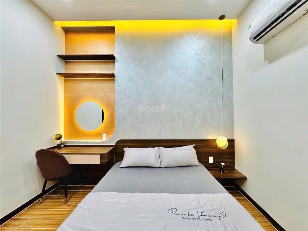 Giá tốt! hào nam, gần phố, ngõ nông, trước nhà sáng thoáng, khu vực hiếm nhà bán, nhà đẹp ở ngay