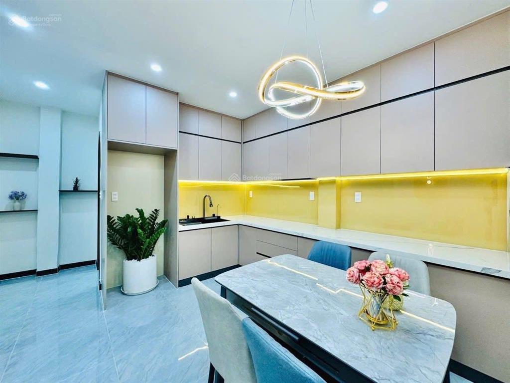 Giá tốt! hào nam, gần phố, ngõ nông, trước nhà sáng thoáng, khu vực hiếm nhà bán, nhà đẹp ở ngay