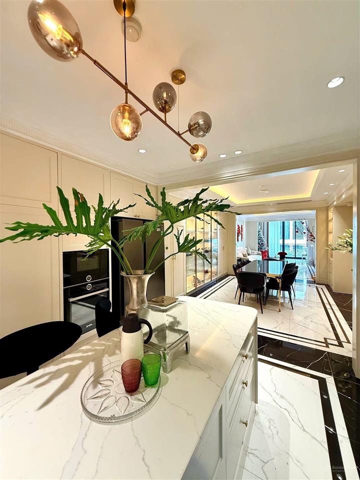Hiếm! trường chinh, lô góc, ngõ nông, gần các tuyến đường lớn trung tâm, nhà đẹp full nội thất, 4pn