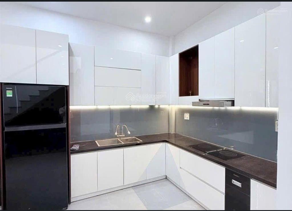 Bán gấp! nguyễn chí thanh nhà đẹp, lô góc, ngõ thông, sát phố, full nội thất, dt 45m2*5t, nhỉnh 8tỷ