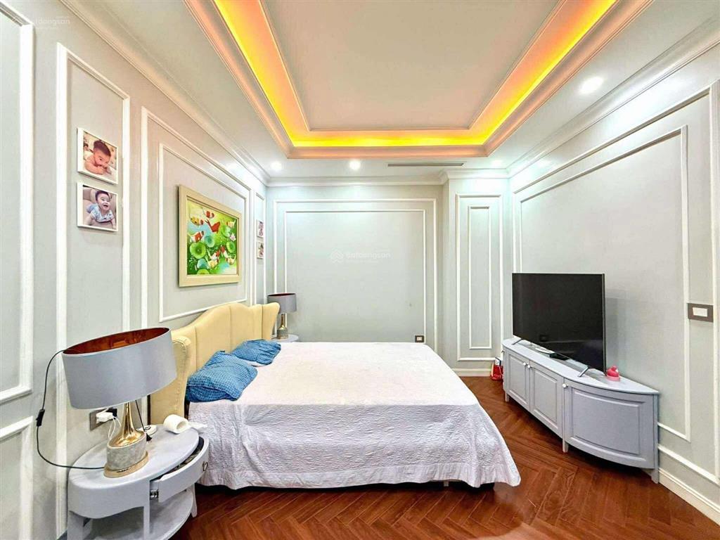 Cực hiếm! hoàng cầu, khu phân lô, ô tô tránh, nhà đẹp ở luôn, khu vực hiếm nhà bán, 6pn, dt 60m2*5t