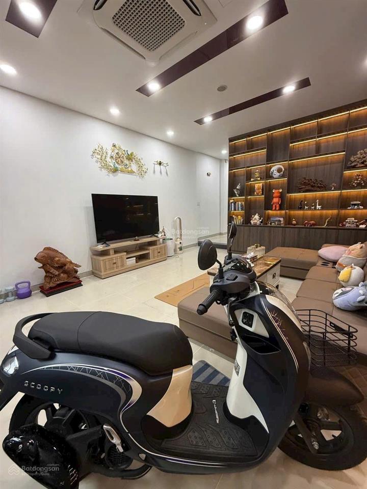 Mặt tiền phạm huy thông, p.6  5m x 17m, 4 tấm  giá bán 21 tỷ tl