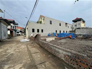 3,x tỏi đường 2 oto tránh nhau tại yên vinh, thanh lâm, hà nội đi vành đai